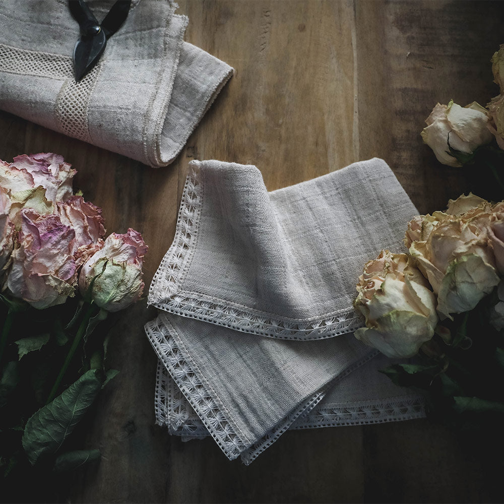 Hemstitch Lace Napkin Set